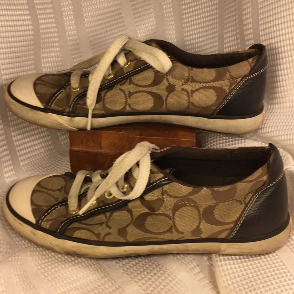 Coach iconic monogrammed canvas/leather laceup